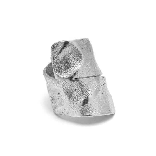 Anello fascia martellata