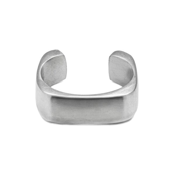 Bracciale rigido squadrato